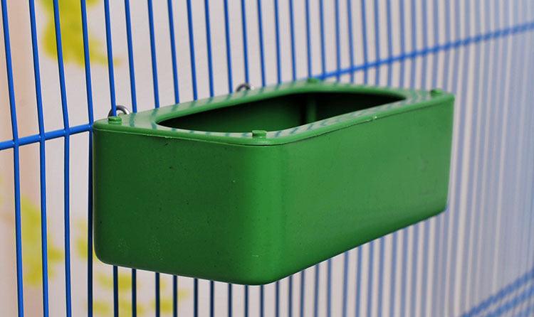 The Bird Oasis: Durable Splash-Proof Hanging Bird Food Container